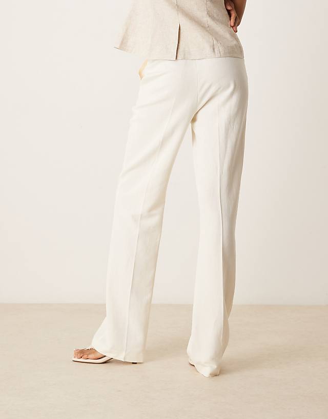 ASOS DESIGN Tall Tailored Slim Straight Linen Trousers In Cream