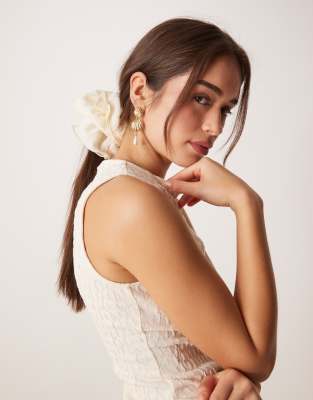 ASOS DESIGN Texture Layered Scrunchie In Soft White