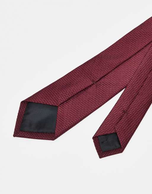 ASOS DESIGN Textured Tie And Pocket Square In Burgundy