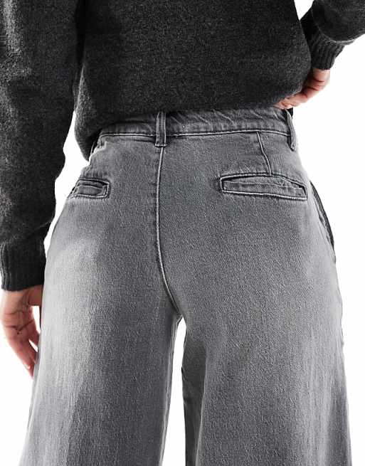 DTT Jordan Pleated Wide Leg Jeans In Mid Grey