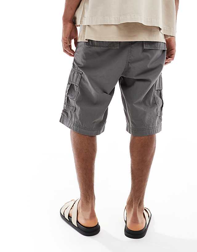 Jack & Jones Loose Fit Cargo Short In Grey