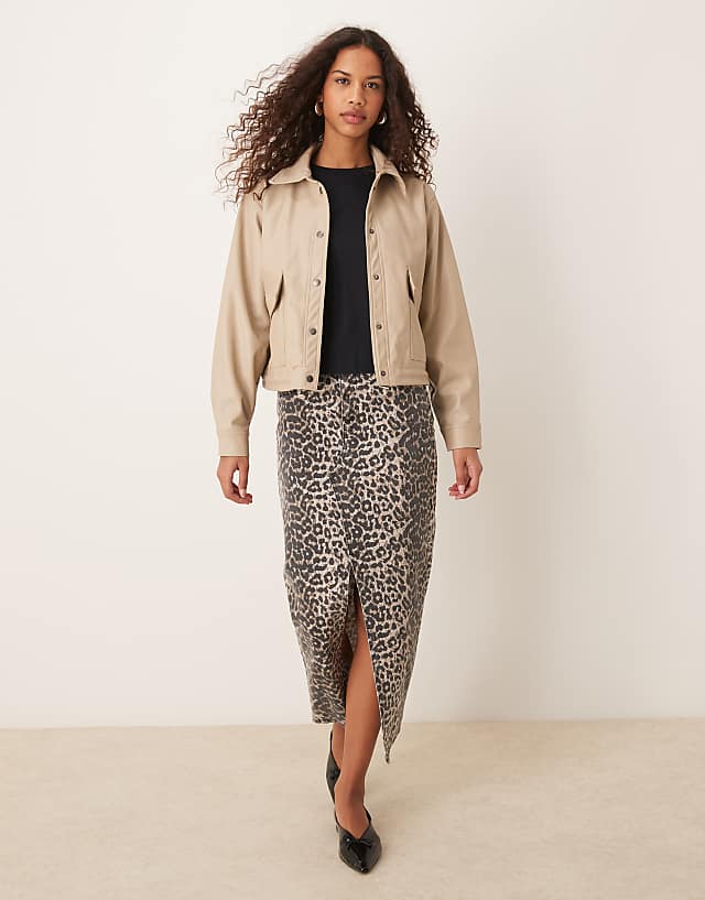 JDY Faux Leather Jacket With Collar In Beige