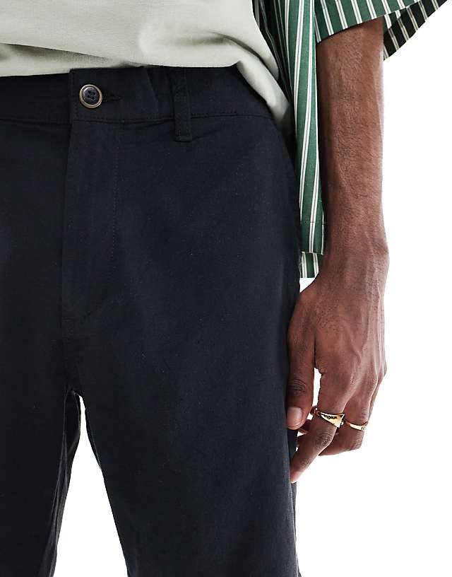 JJ Rebel Linen Short In Black