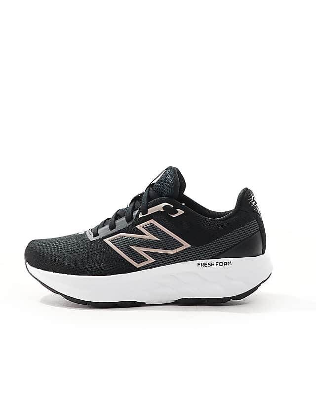New Balance 520 Running Trainers In Black