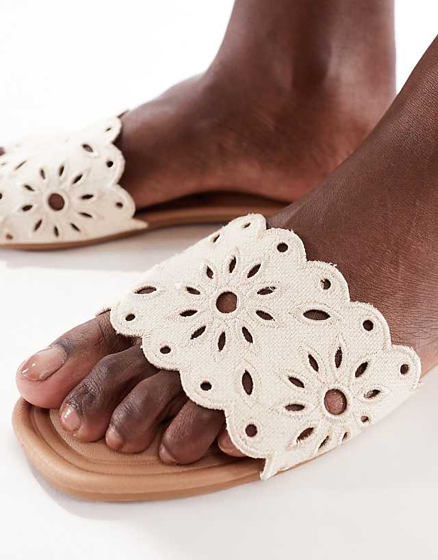 New Look Cut Out Linen Look Sandal In Cream