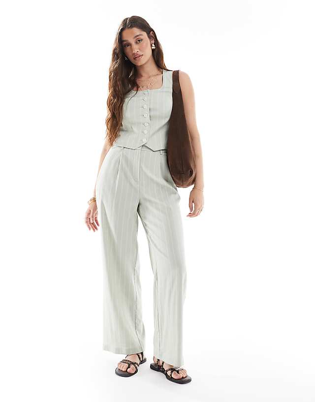 New Look striped tailoring co-ord in green