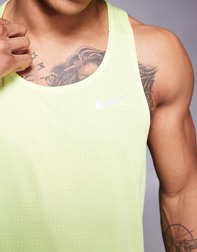 Nike Running Fast Dri-FIT Vest In Yellow