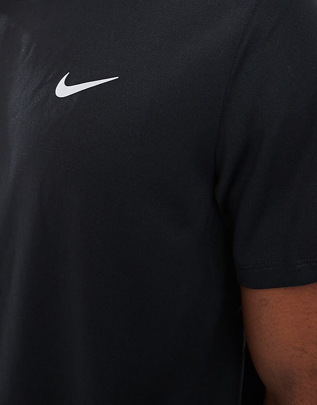 Nike Running Miler Dri-FIT T-shirt In Black