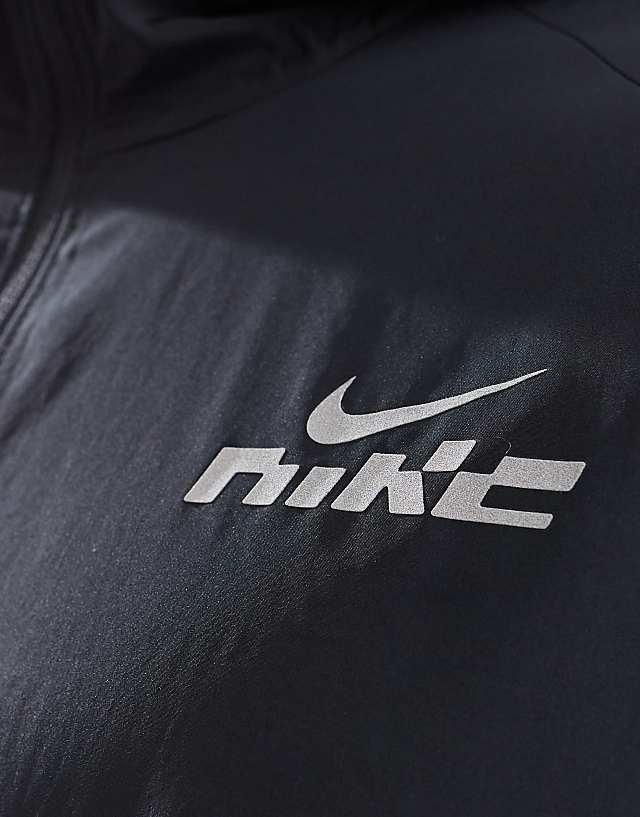 Nike Running Miler Flash Jacket In Black
