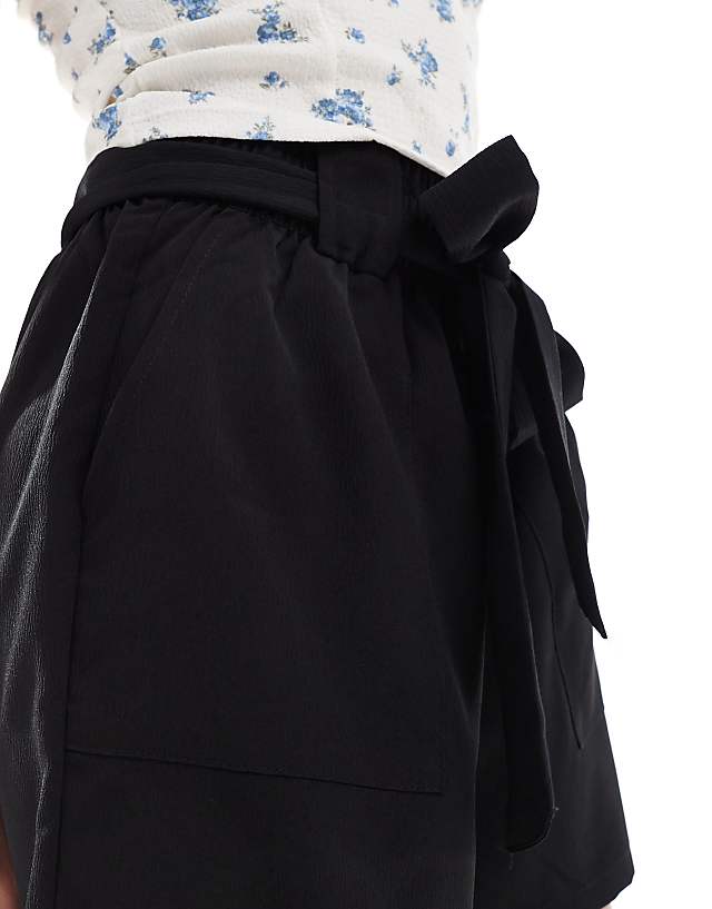 ONLY Tie Waist Shorts In Black
