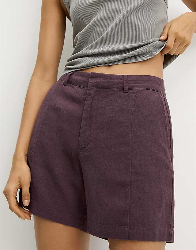Pull&Bear Linen Look Short In Burgundy