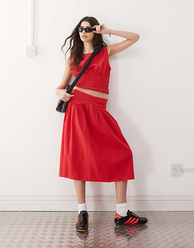 COLLUSION linen look drop waist midi skirt co-ord in red - RED