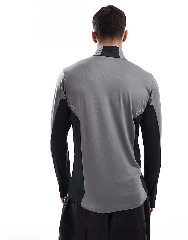 Columbia Three Pitch Half Zip Fleece In Grey And Black