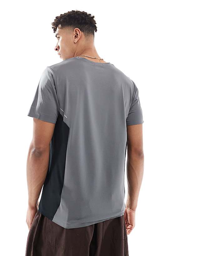 Columbia Three Pitch Short Sleeve Crewneck T-shirt In Grey And Black