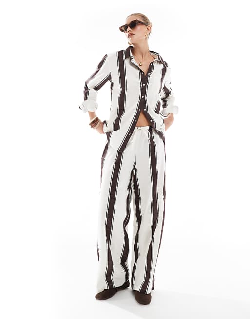 Esmee Exclusive relaxed beach trouser in brown and cream stripe