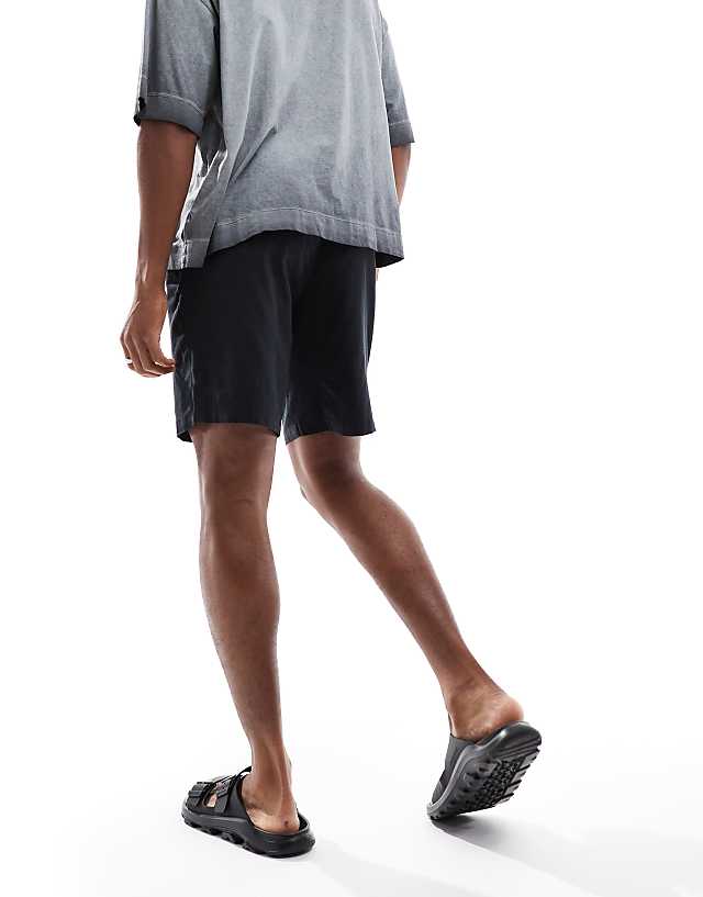 JJ Rebel Linen Short With Drawstring Waist In Black