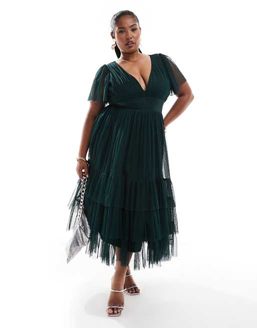 Lace & Beads Plus Bridesmaid Madison v neck tulle midi dress in emerald