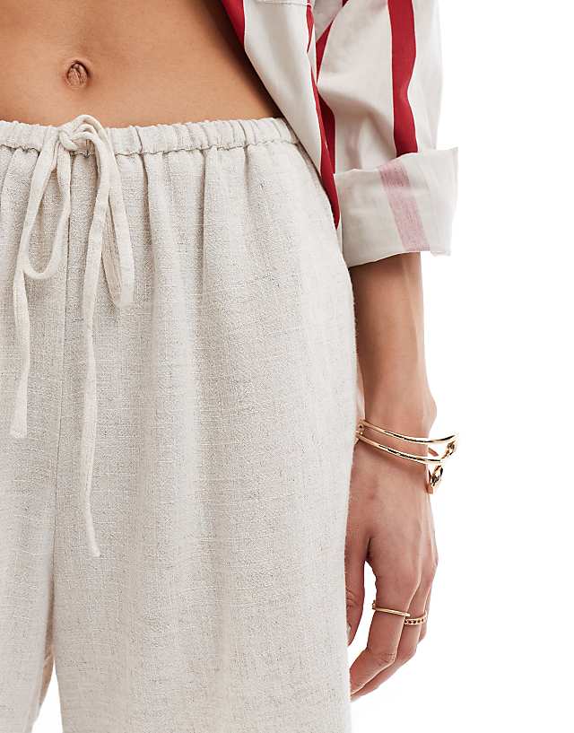 Miss Selfridge Linen Blend Drawstring Shorts In Stone
