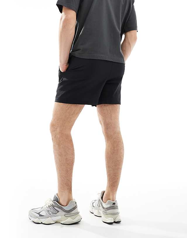 New Balance Performance 5 Inch Shorts In Black