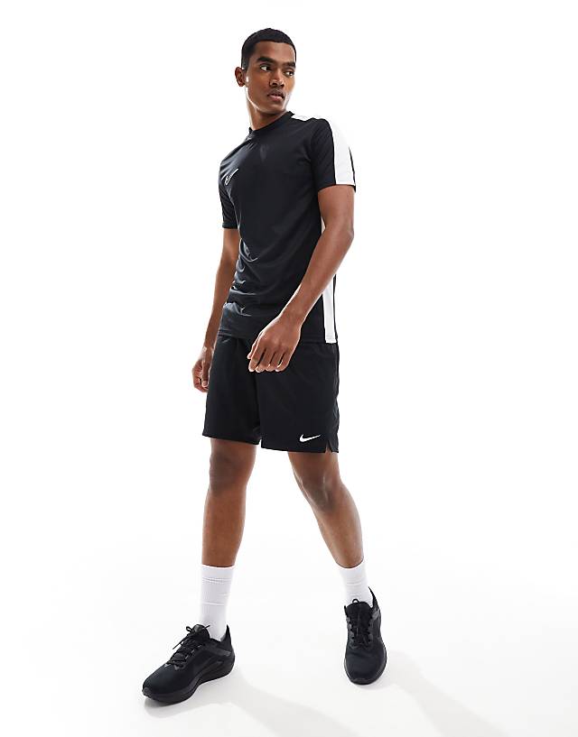 Nike Football Academy Dri-FIT Panelled T-shirt In Black