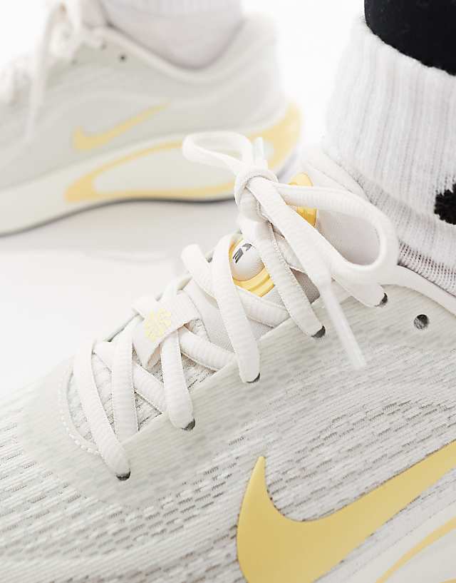 Nike Running Journey Run Trainers In White And Yellow
