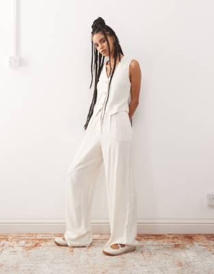Reclaimed Vintage Linen Blend Co-ord In Neutral