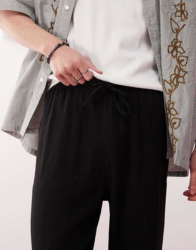Reclaimed Vintage Unisex Relaxed Trouser In Linen Blend In Black