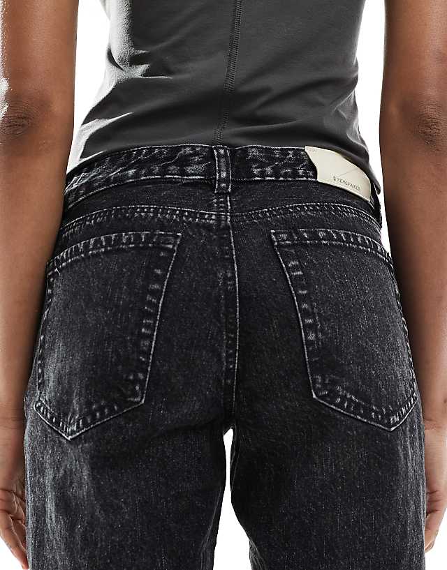 Stradivarius Tall D03 Low Waisted Straight Leg Jean In Black Wash