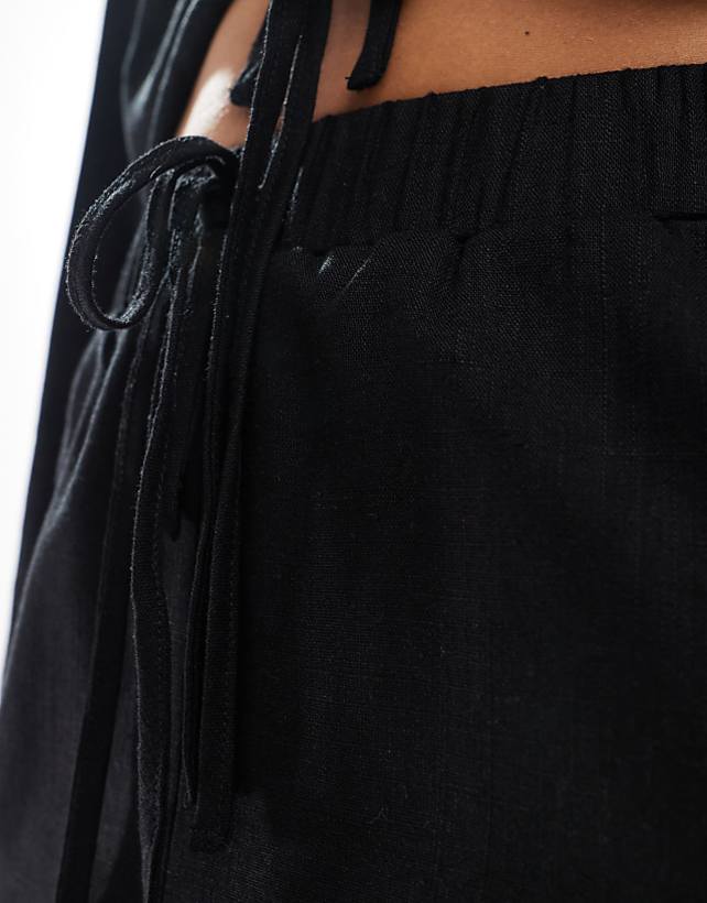 The Frolic Exclusive Linen Blend Beach Short Co-ord In Black