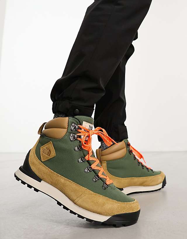 The North Face Back-To-Berkeley IV Waterproof Hiking Boots In Khaki And Stone