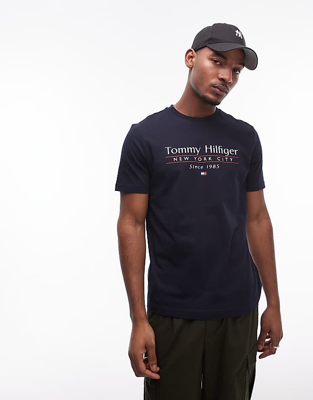 Tommy Hilfiger Centre Stack Linear Logo T-shirt In Black